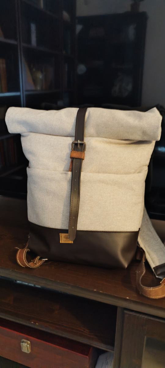 Mochila Enrollable vista 2