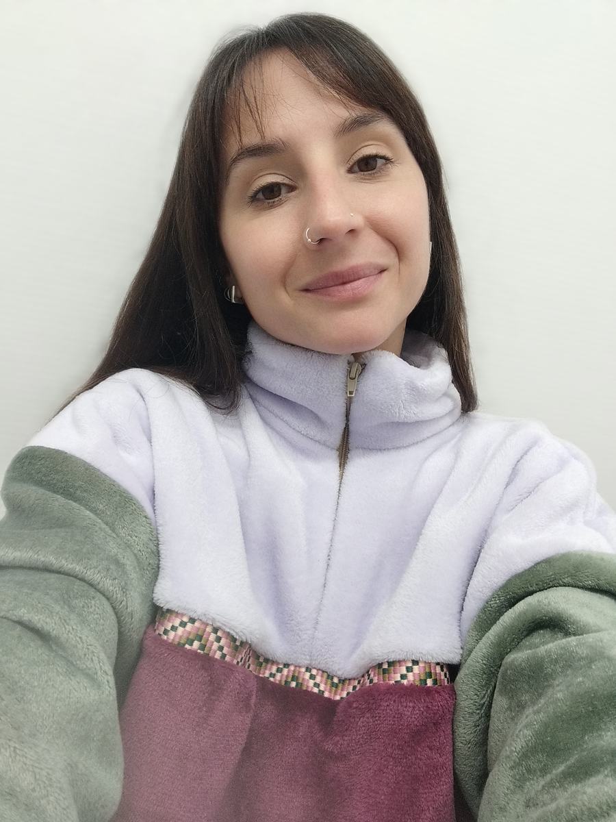 Sudadera Cinta Lila vista 4